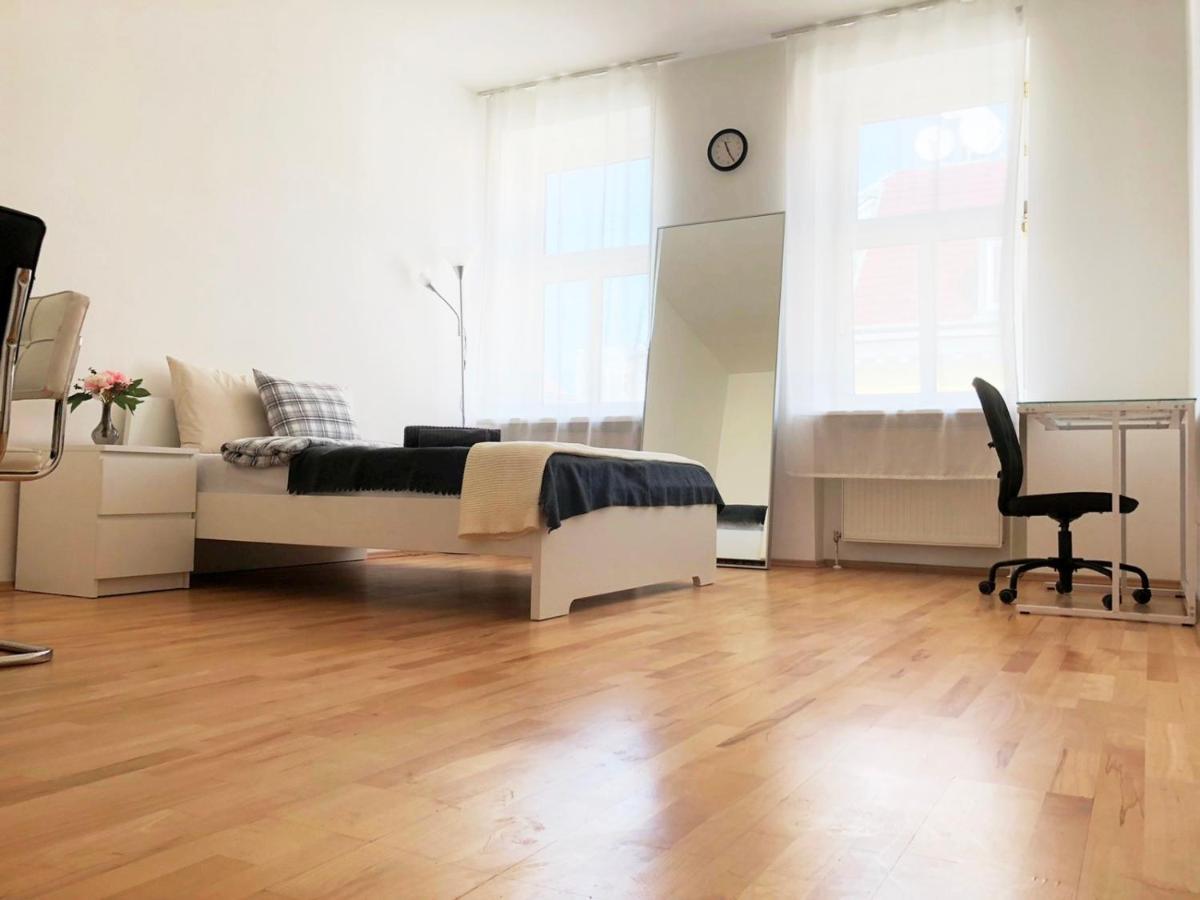 וינה Home Away From Home מראה חיצוני תמונה